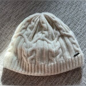 LL Bean Cable Knit Beanie – Lambswool, Gore-Tex, Cream, Preloved